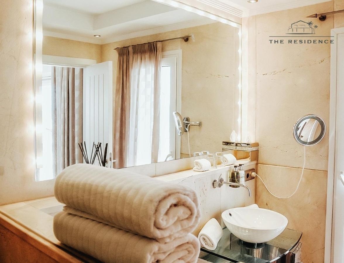 The Residence By The Beach House 마르베야 외부 사진