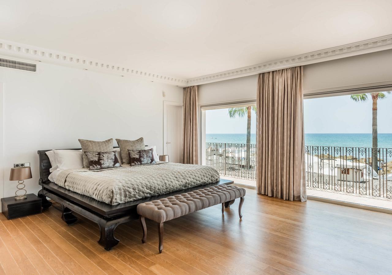 The Residence By The Beach House 마르베야 외부 사진