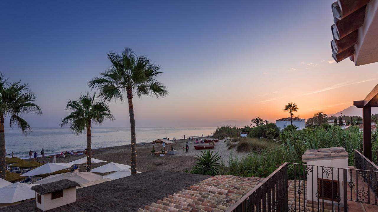 The Residence By The Beach House 마르베야 외부 사진